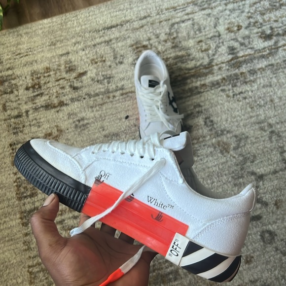 - Off White Volc Low White & Black Arrow (42) - Picture 6 of 15